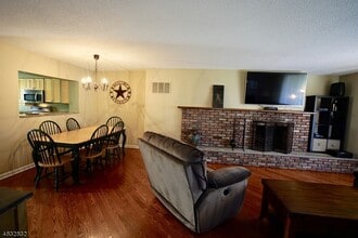 Building Photo - 9 Dorado Dr