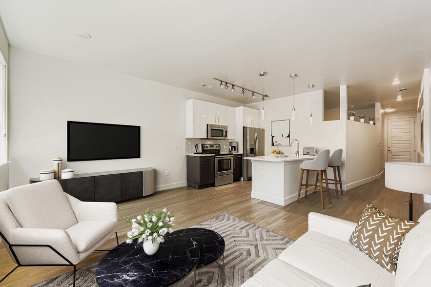 Primary Photo - 828 Broadway Apartments