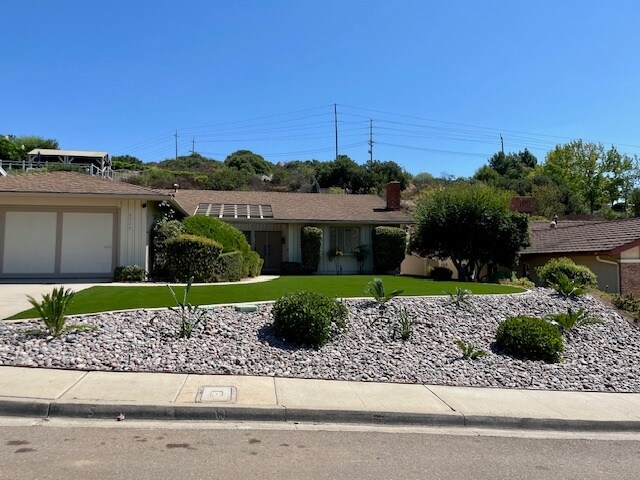Building Photo - 6165 Del Paso Ave