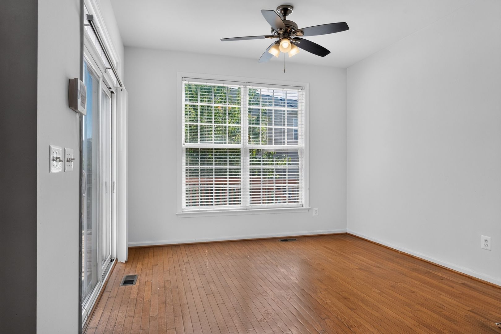 Building Photo - 2347 Battery Hill Cir