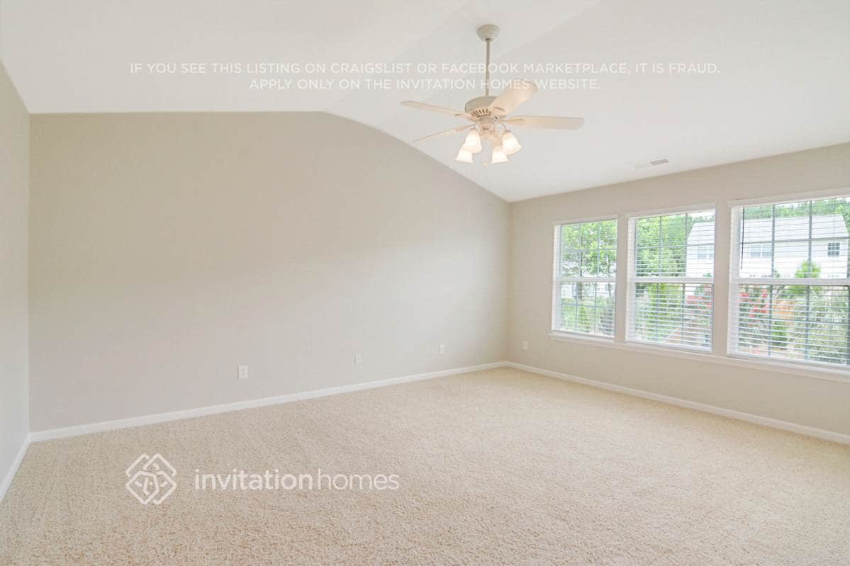 Building Photo - 12428 Kendall Ridge Ct