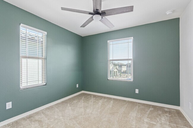 Building Photo - Spacious, Stylish, and Ready for You!