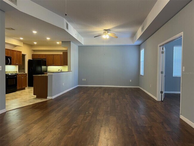 Building Photo - 642 Wells Ct