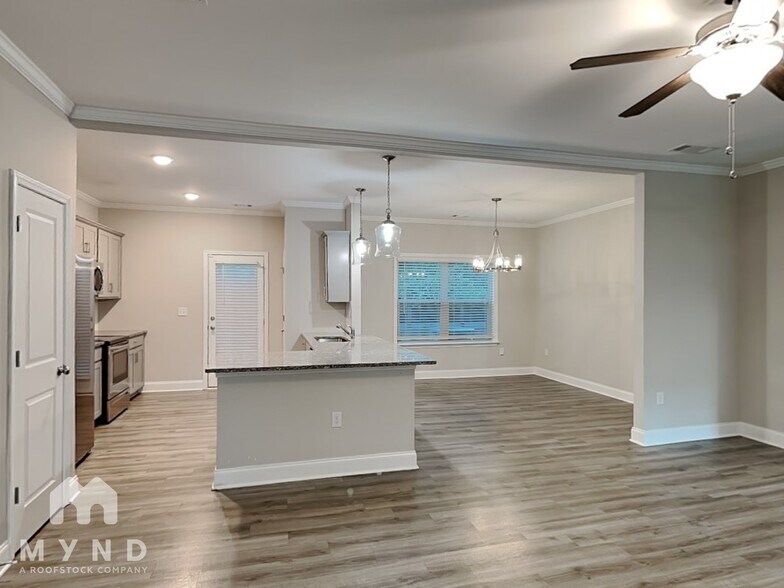 Building Photo - 7734 Fawn Cir