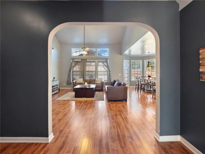 Building Photo - 1704 Ammons Falls Ct