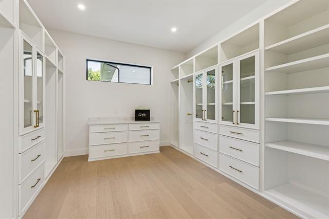 Building Photo - 3630 Mid Pines Dr