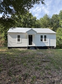 Building Photo - 483 Purdy Rd