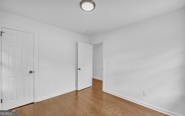 Building Photo - 5506 Alder Dr