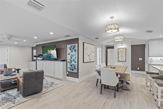 Building Photo - 135 93rd Ave