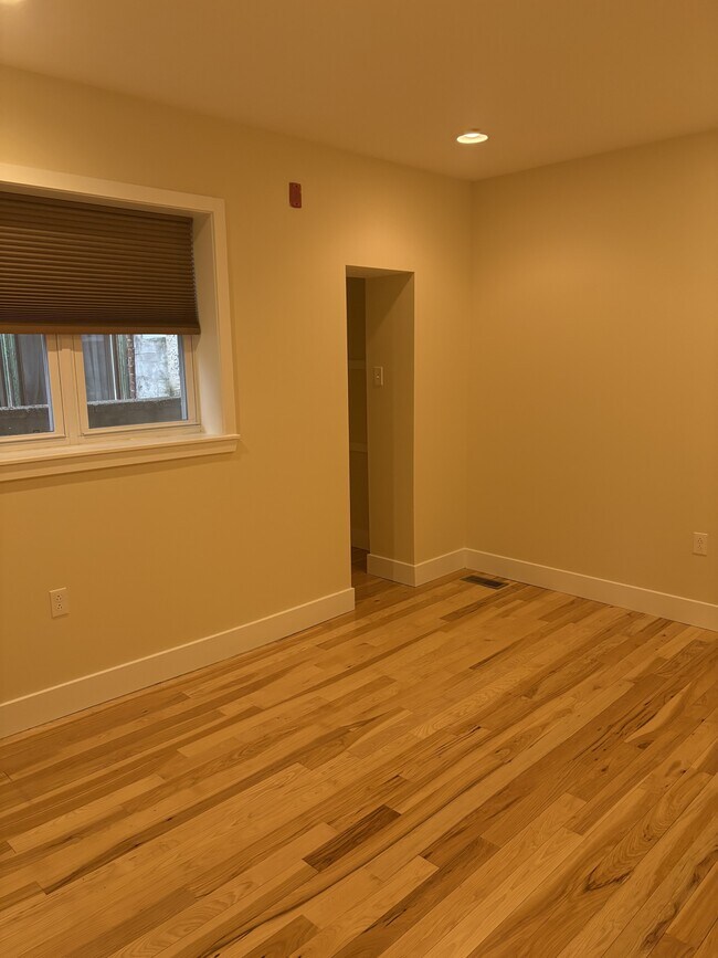 Building Photo - 1624 S Broad St