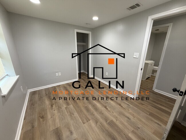 Building Photo - 808 Carroll St