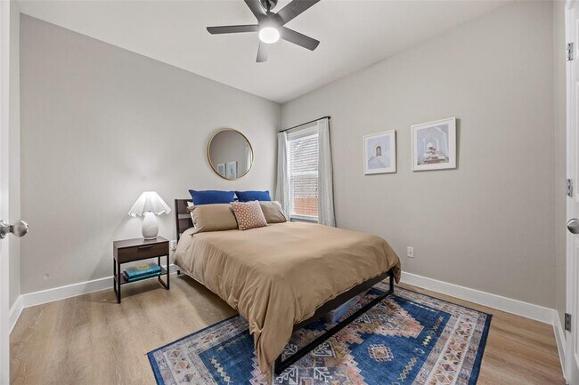 Building Photo - 2414 Powderham Ln