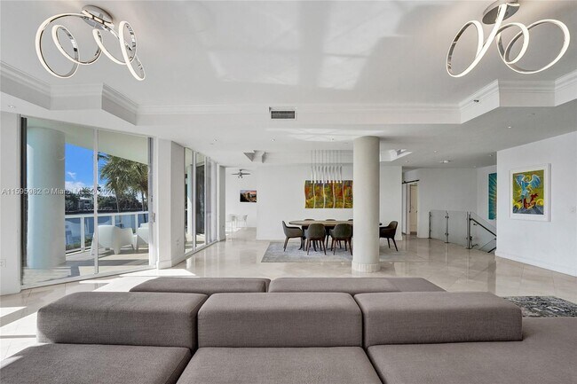 Building Photo - 3801 NE 207th St