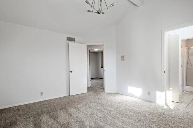 Building Photo - Exceptional Millard School District Home F...