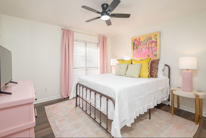 Building Photo - 316 Critz St