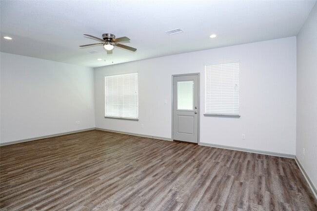 Building Photo - 2702 Appian Wy