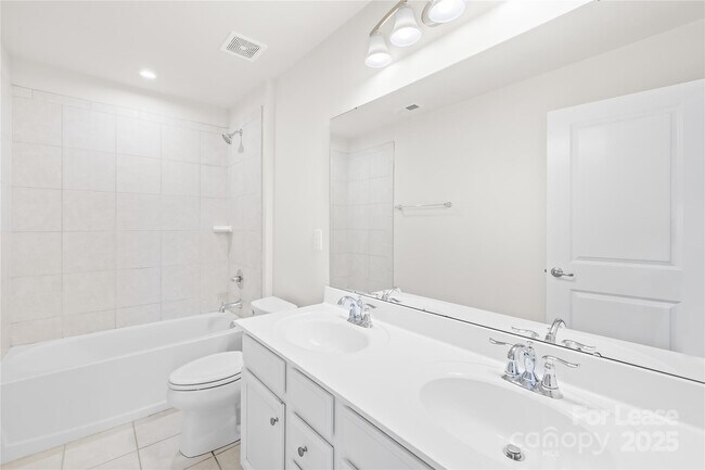Building Photo - 7011 Waterwheel St SW