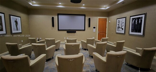 Building Photo - 347 N New River Dr E