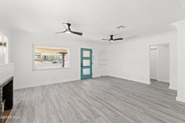 Building Photo - 3221 N Stanton St
