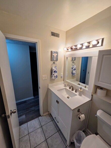 Building Photo - 905 Wynnes Ridge Cir SE