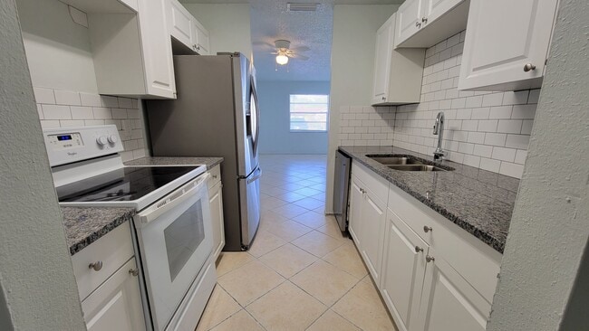 Building Photo - 4531 67th St W