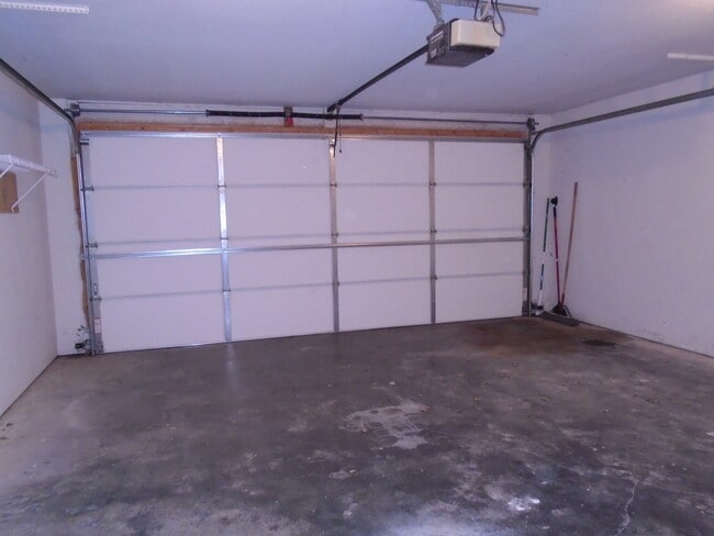 Building Photo - 615 N 4th St