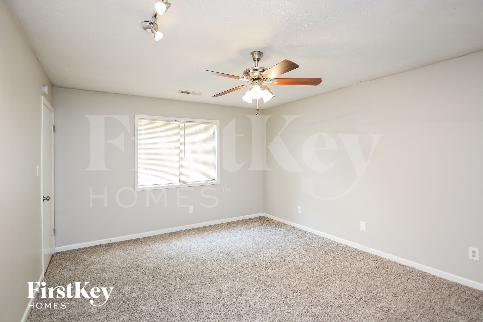 Building Photo - 5301 W Jones Bridge Rd