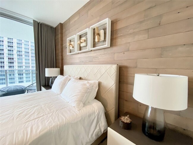 Building Photo - 488 NE 18th St