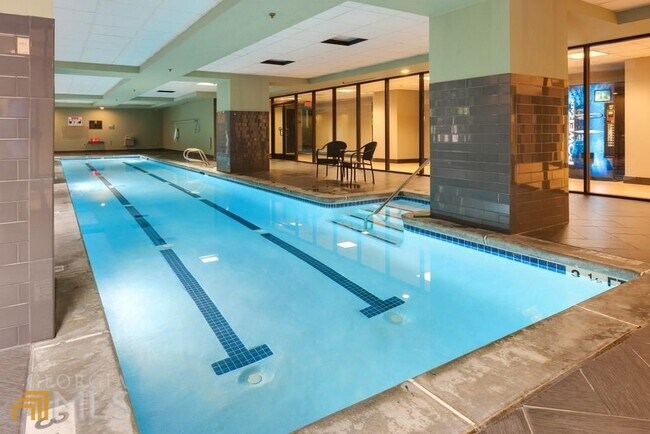 Building Photo - 1101 Juniper St NE