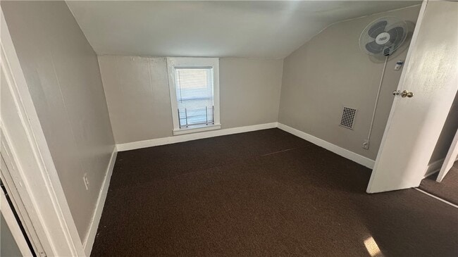 Building Photo - 57 Ferncliffe Dr