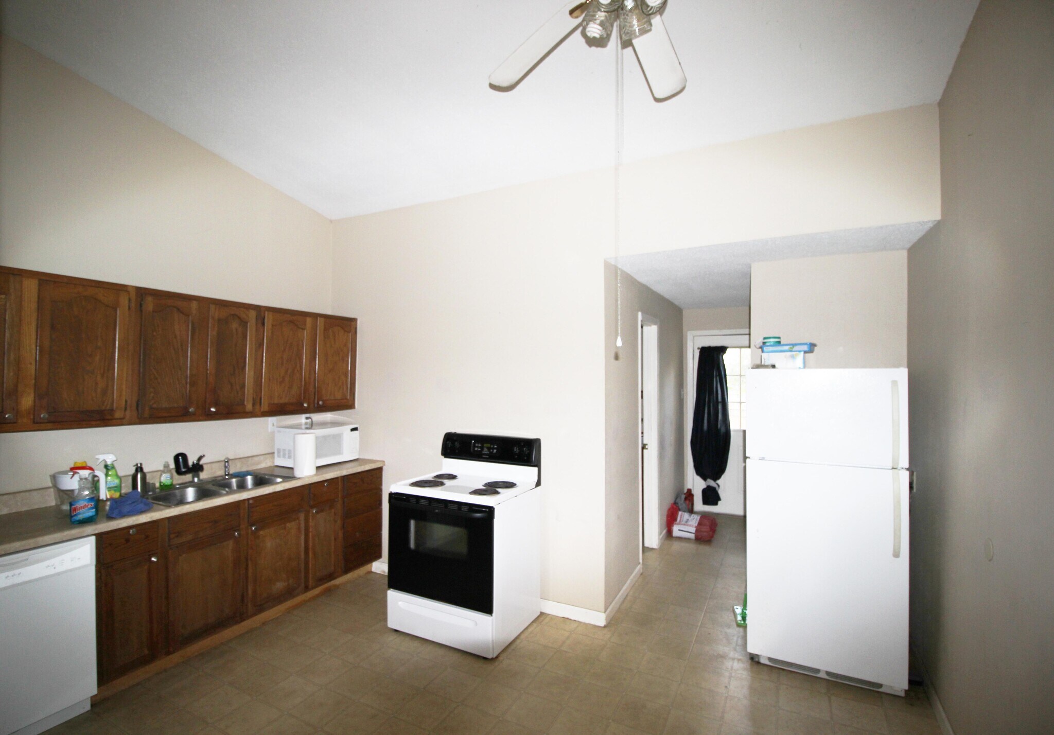Building Photo - 4115 Burgundy St