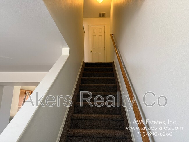 Building Photo - 1405 E 19th St