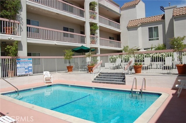 Building Photo - 4242 Stansbury Ave