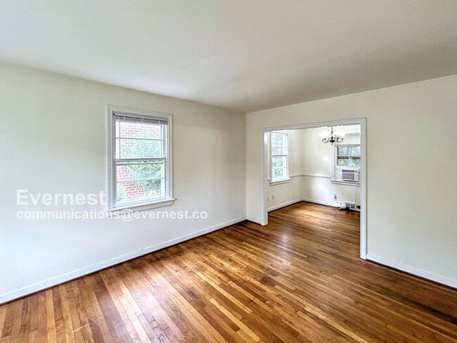 Building Photo - 4800 Cutshaw Ave