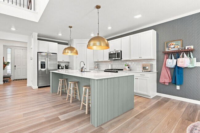 Building Photo - 3066 S Quaker St