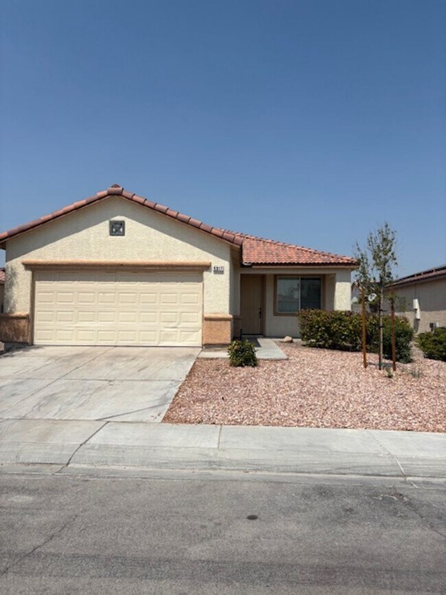 Primary Photo - One story home with 3 bedrooms and 2 bath
