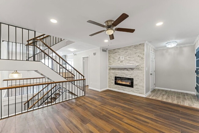 Building Photo - 7309 Cardigan Cir