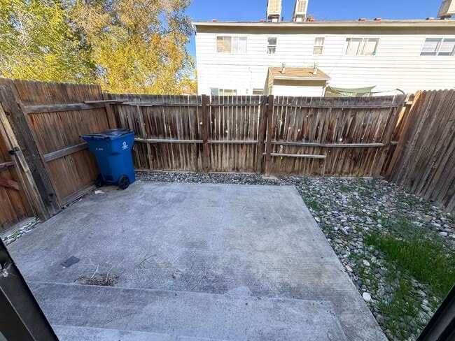 Building Photo - Cute 2 Story, 3Bed, 1.5Bath Townhouse in Grand Junction!!!!