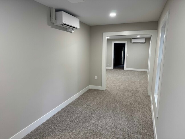 Building Photo - 402 Fernando St NE