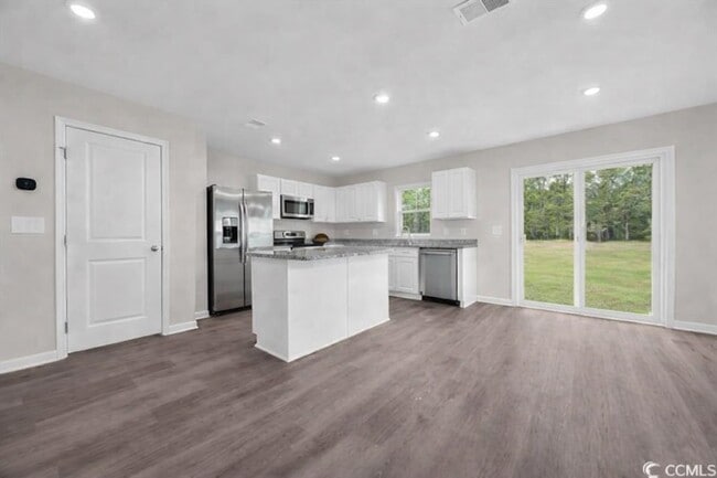 Building Photo - 399 Myrtle Mdws Dr