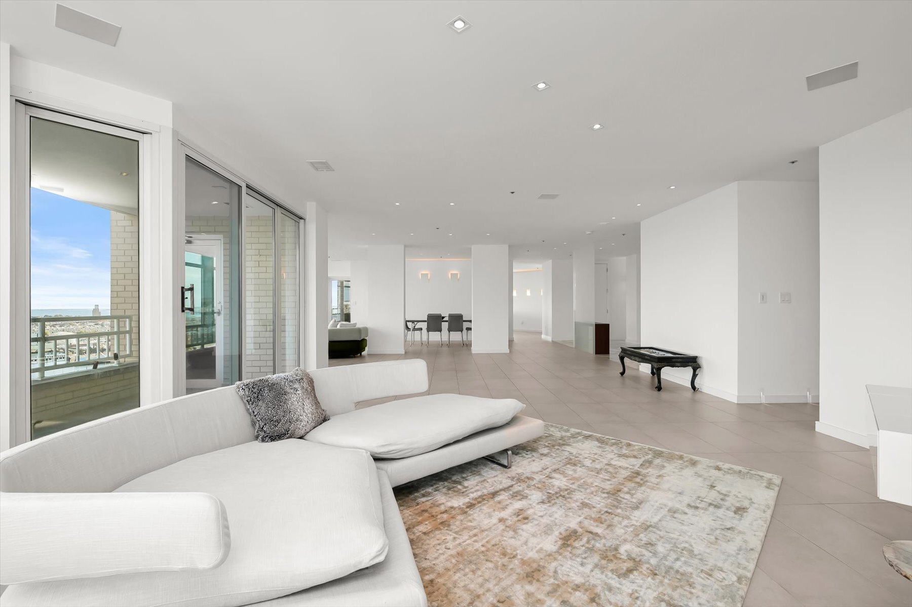 Building Photo - 100 Harborview Dr