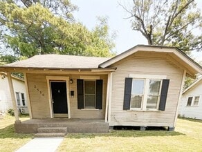 Building Photo - 2530 Pierce St