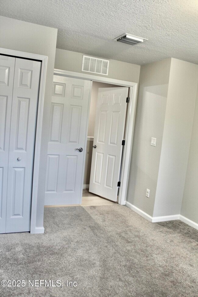Building Photo - 6518 White Blossom Cir
