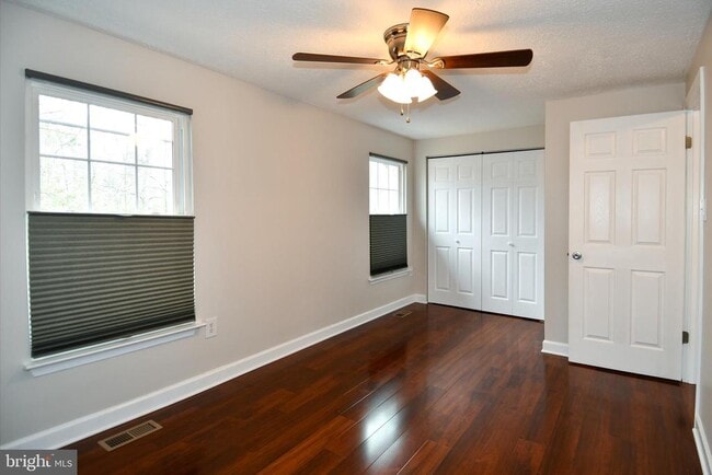 Building Photo - 1586 Pin Oak Dr