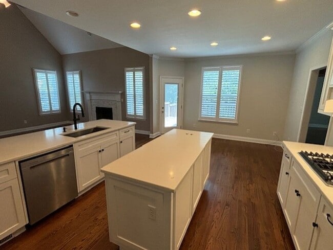 Building Photo - 1205 Sumter Landing Ln