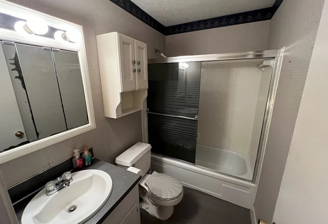 Building Photo - 4409 McCampbell Dr