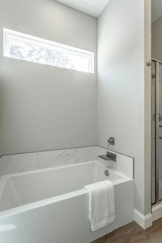 Building Photo - 531 Strong Ave