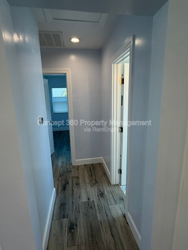 Building Photo - 2287 Belmont Ave