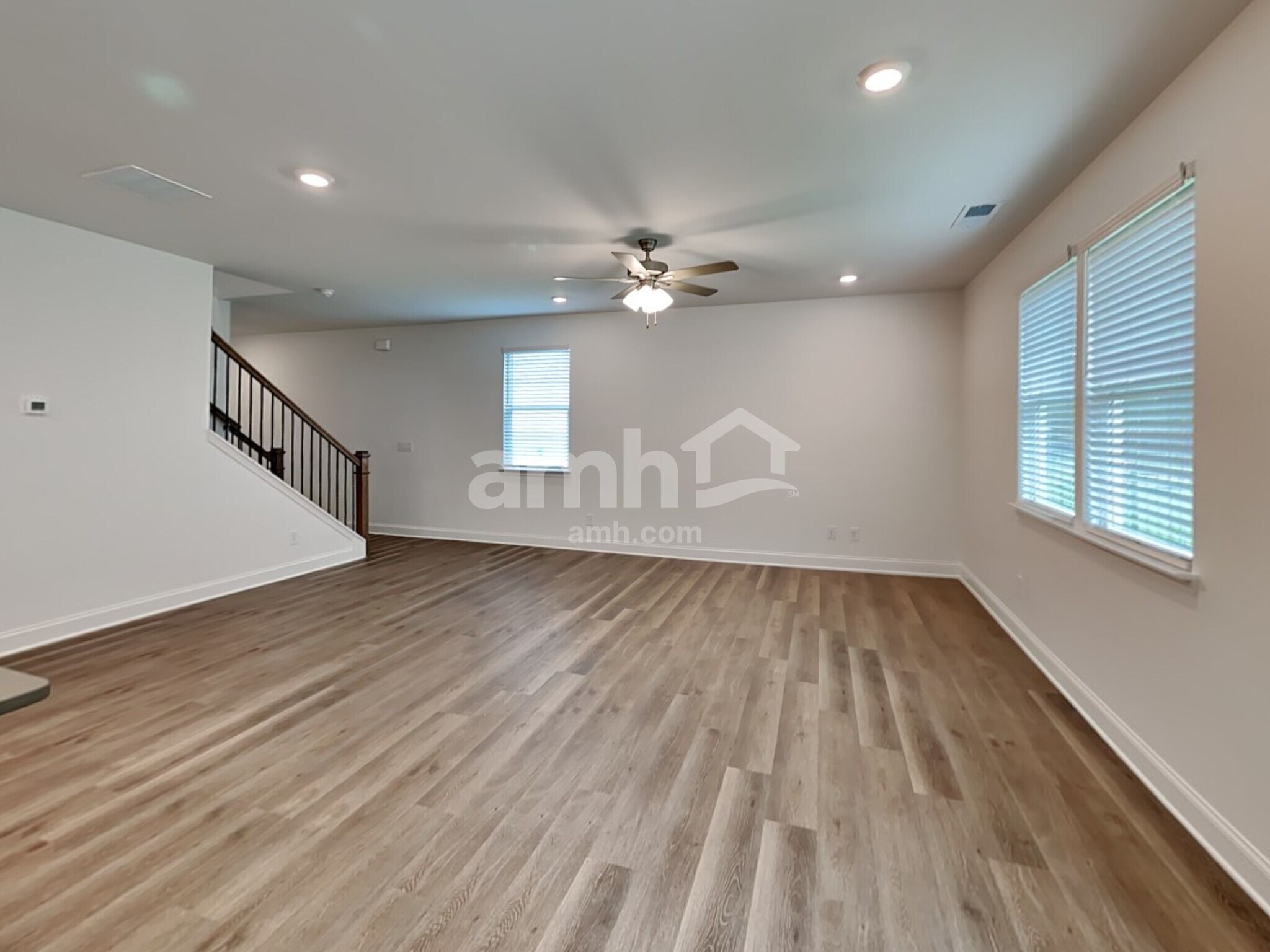 Building Photo - 625 Smt Vw Ln