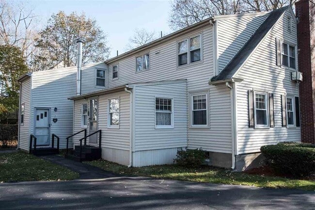 Back of house - 3 Roosevelt Ave